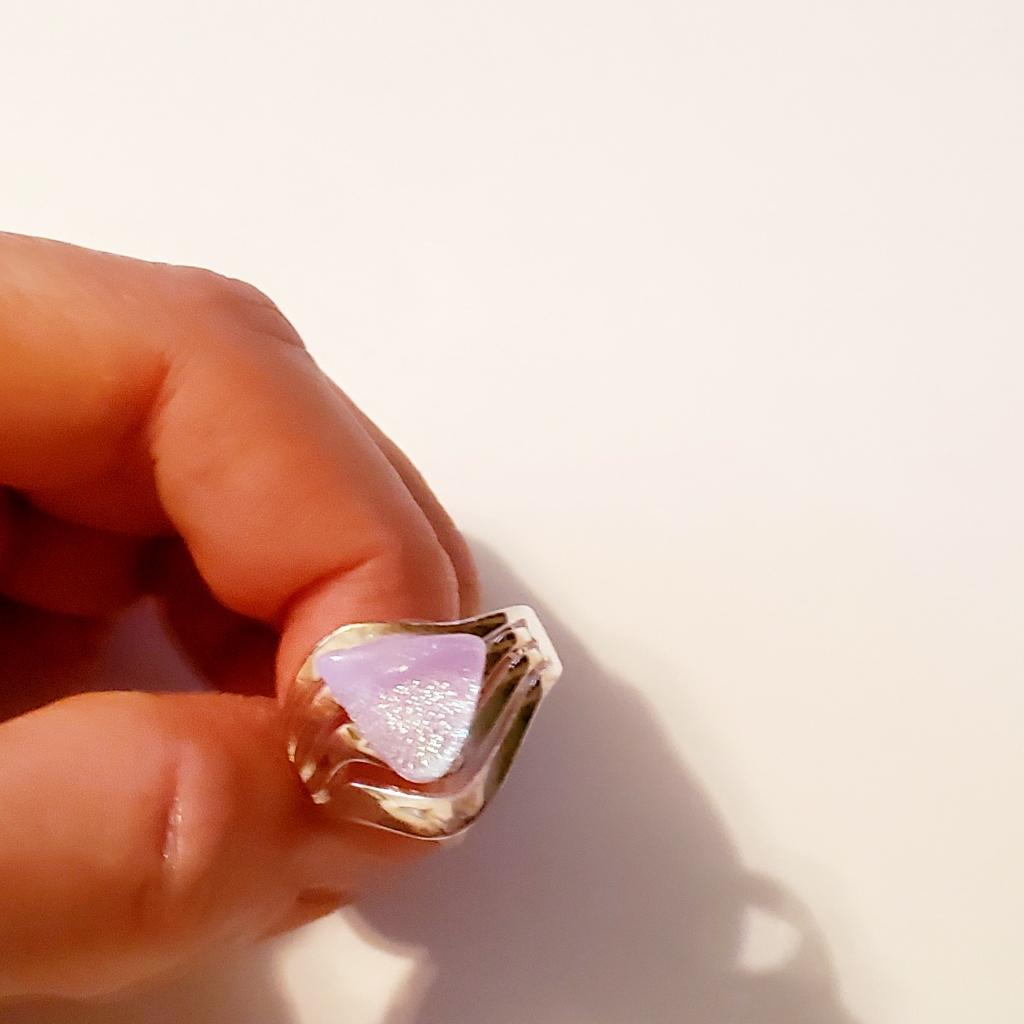Dichroic Ring